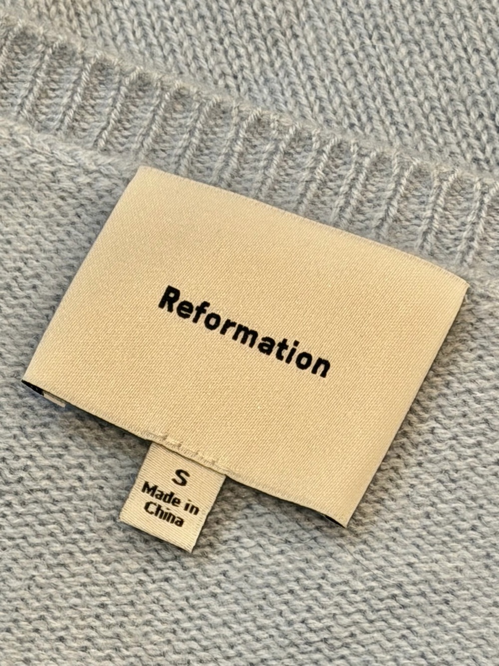Reformation Clara Cashmere Cardigan - Picture 4 of 5